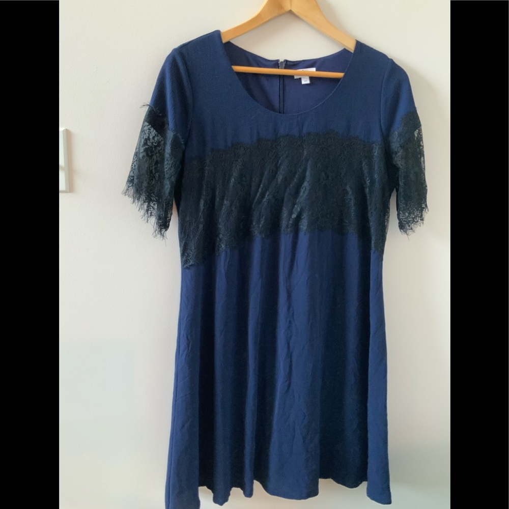 Thyme maternity - Elegant blue dress with black « lace » M